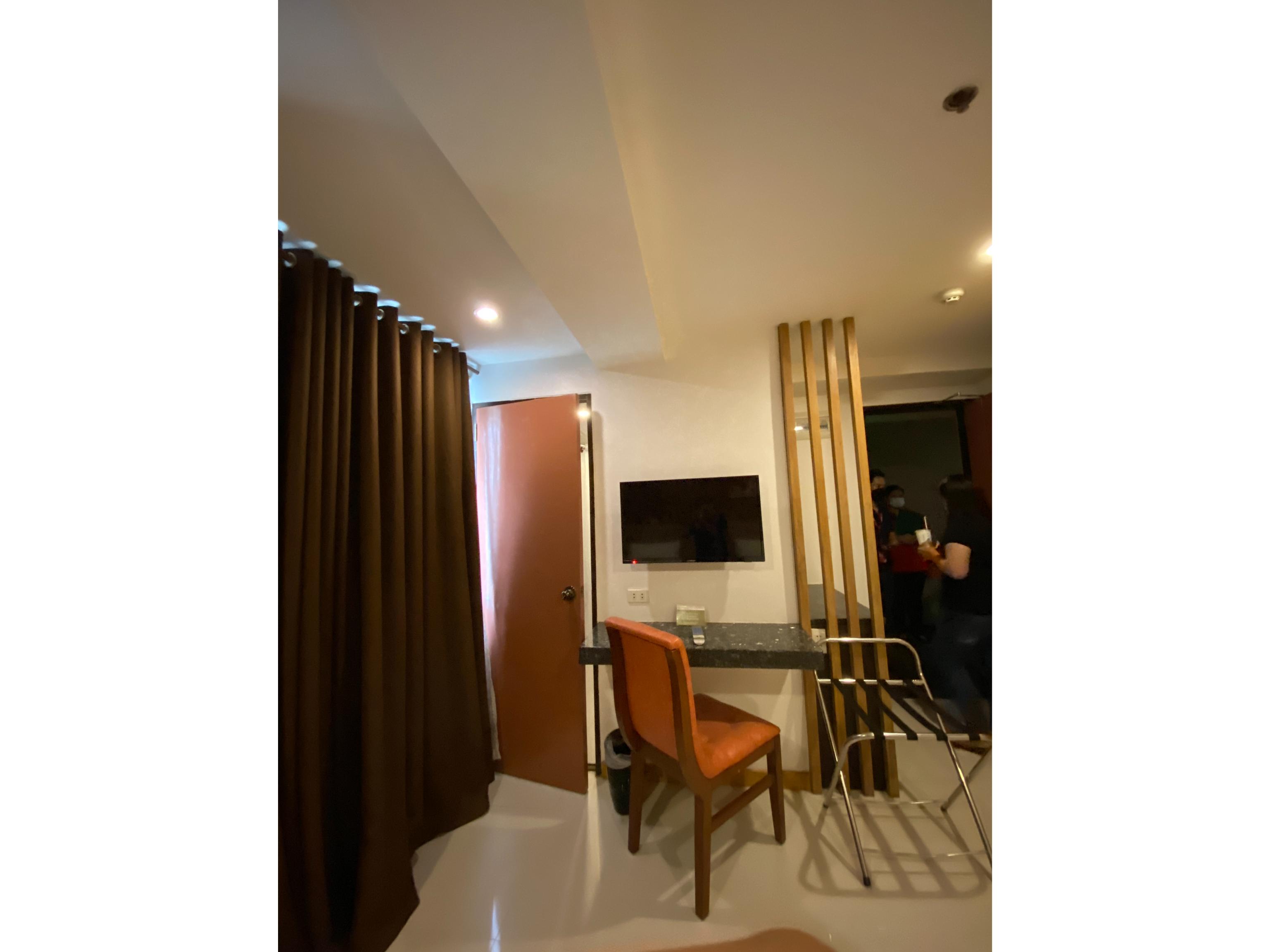 Guijo Suites Makati Макати Экстерьер фото