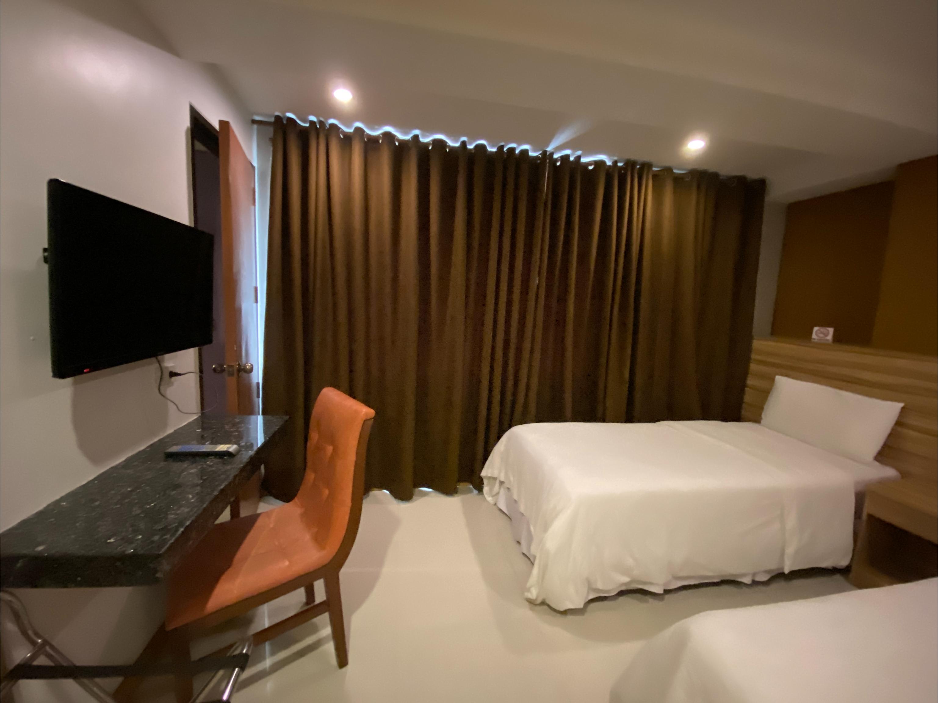 Guijo Suites Makati Макати Экстерьер фото